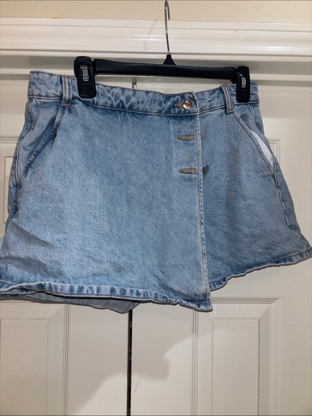 Zara Jean skorts